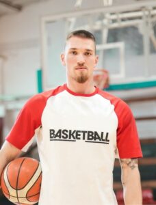academy_coach_1